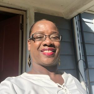 Meet your Posher, Annie